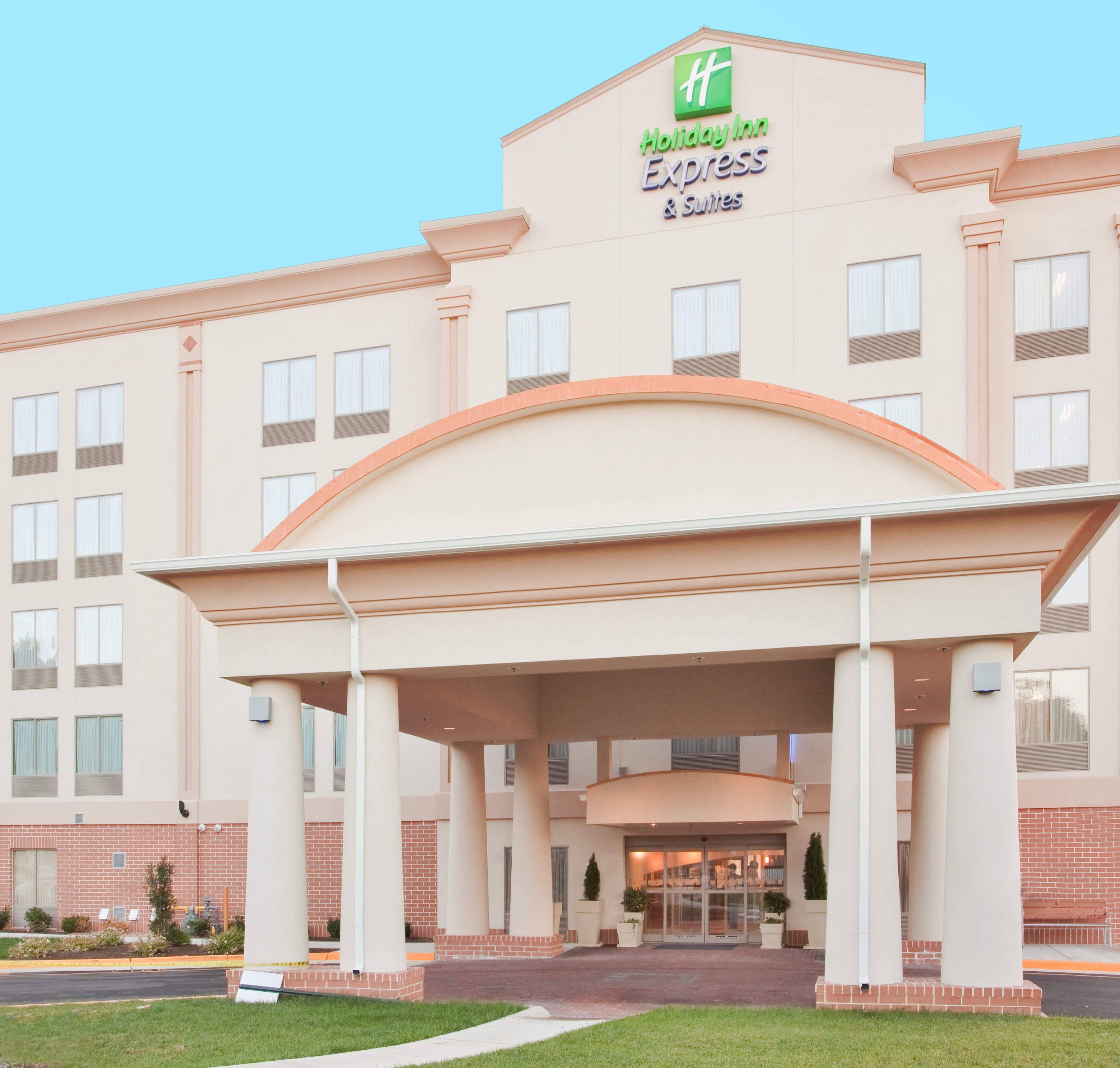 Holiday Inn Express Hotel & Suites Fredericksburg, An Ihg Hotel Esterno foto