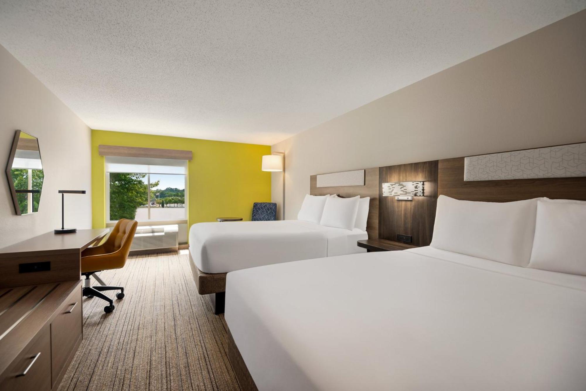 Holiday Inn Express Hotel & Suites Fredericksburg By Ihg Esterno foto