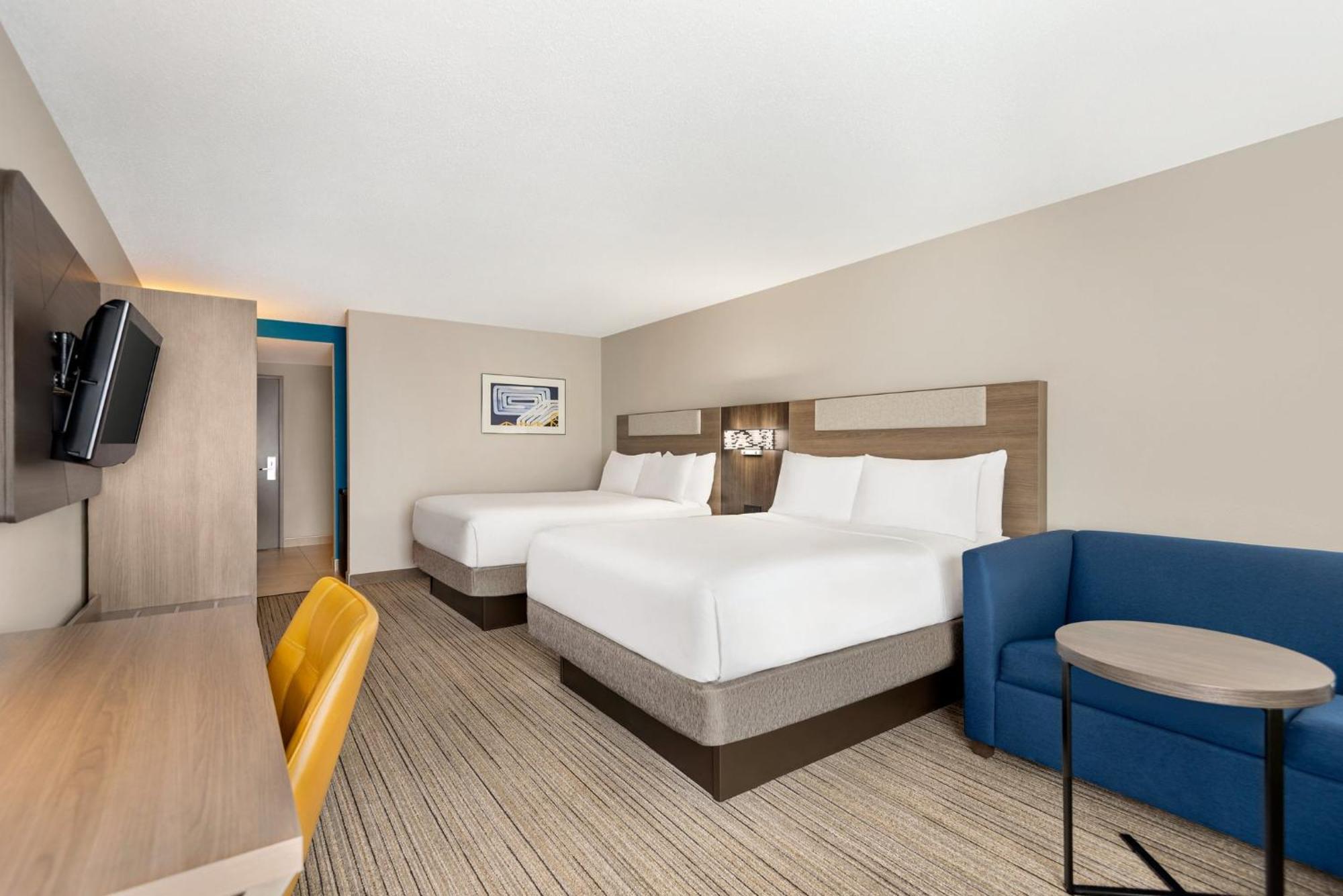 Holiday Inn Express Hotel & Suites Fredericksburg By Ihg Esterno foto